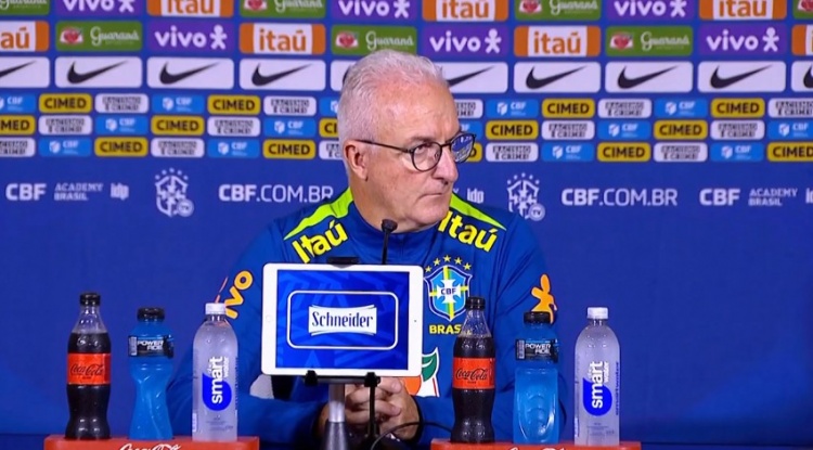 巴媒：慘敗阿根廷后巴西更衣室非常沮喪，多里瓦爾陷入帥位危機