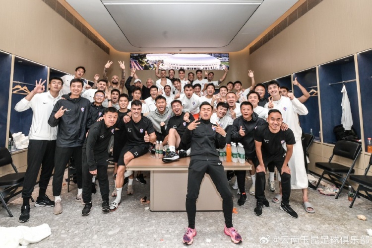 足球報(bào)：約尼查展現(xiàn)10號(hào)價(jià)值 玉昆首勝為保級(jí)贏得更大容錯(cuò)空間