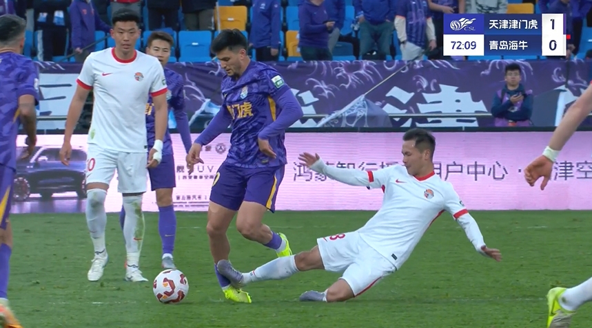 記者談薩爾瓦多傷情：應該是比較嚴重的復合韌帶傷，情況不樂觀