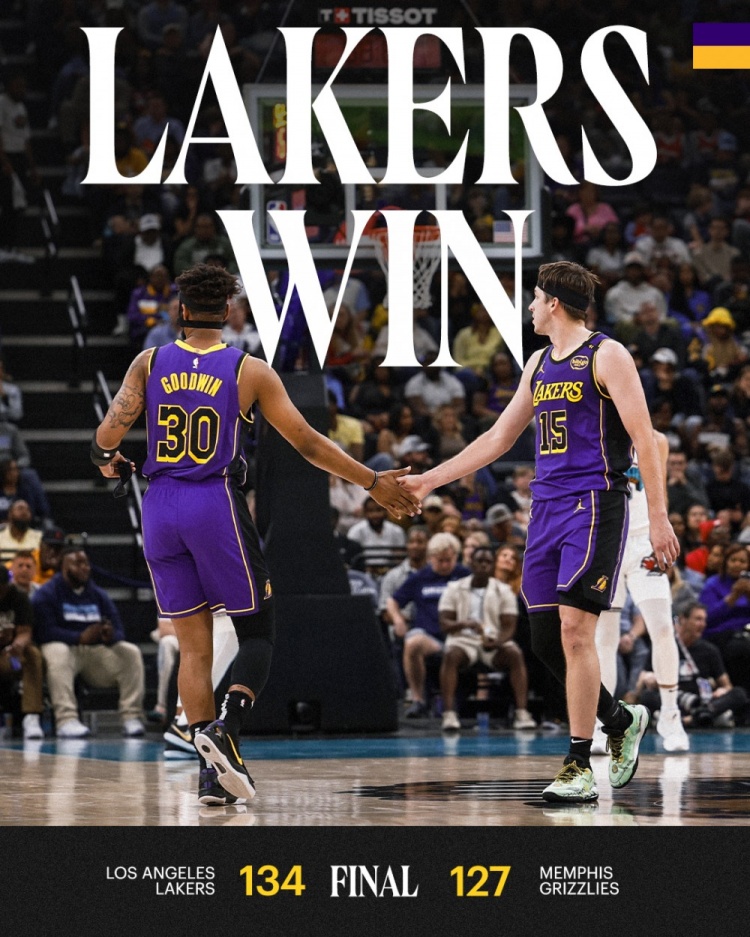 拿下卡位戰(zhàn)！湖人贏球海報(bào)：砍31分的小里與古德溫?fù)粽?></div>
                <div   id=