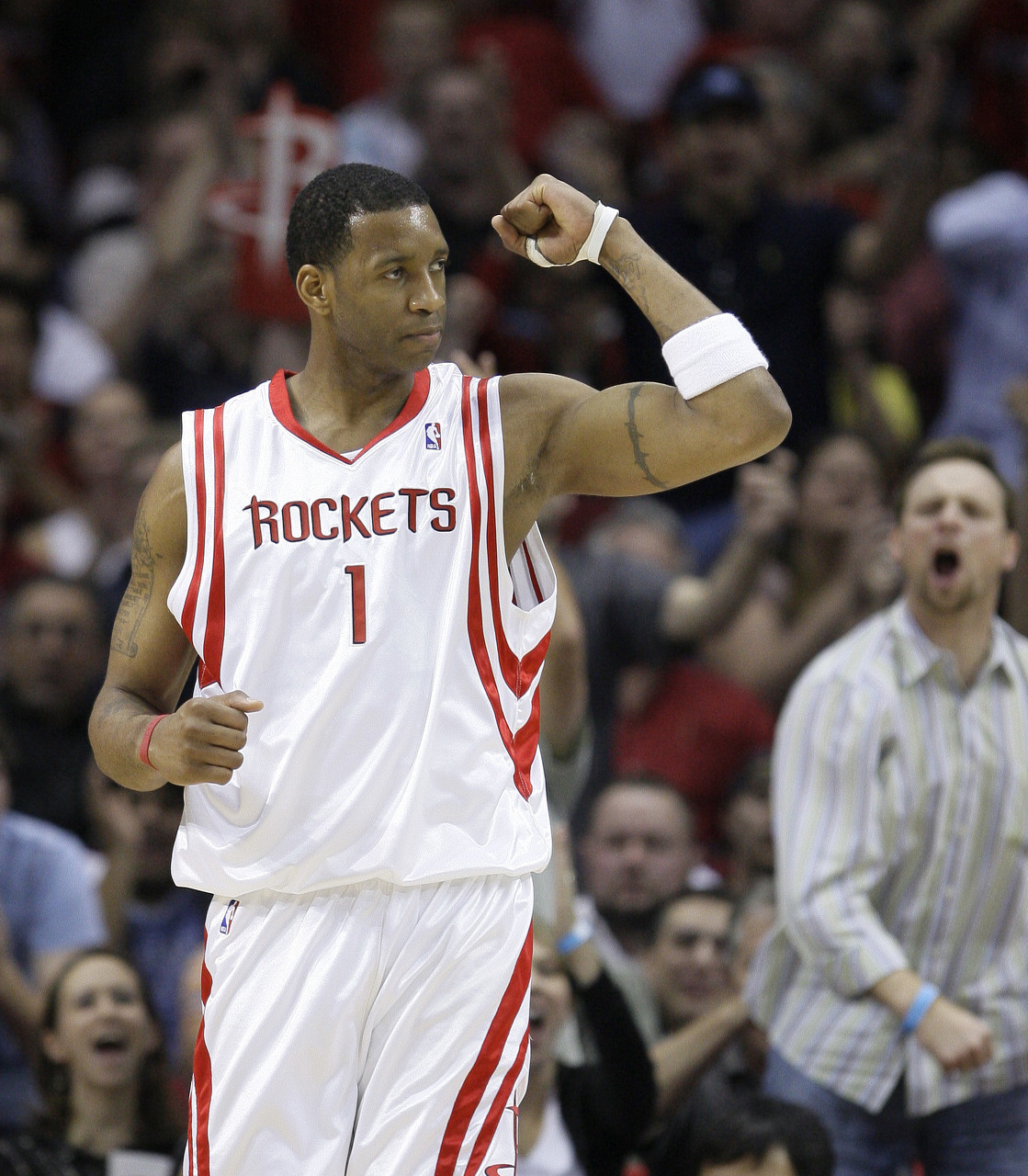 蓋伊：進(jìn)NBA后第一個(gè)打爆我的人是麥迪 季前賽他在我頭上砍42分