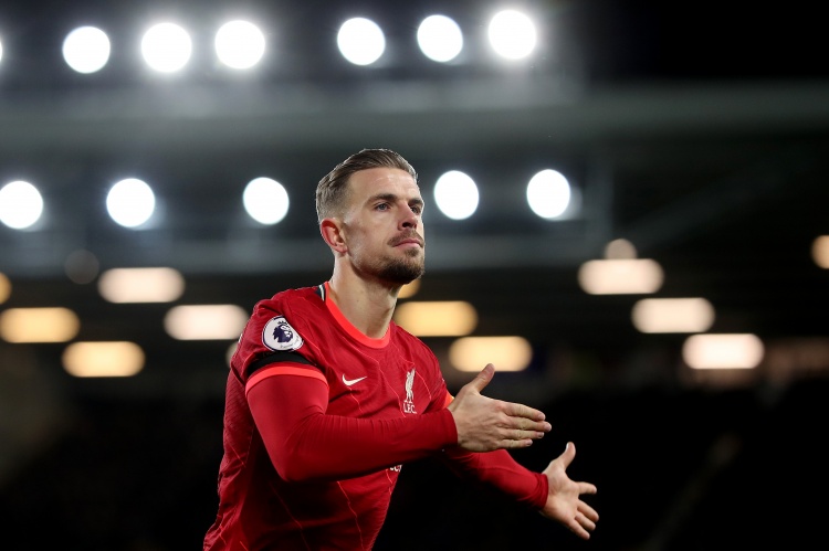 唐寧：亨德森加盟利物浦時，曾因拒絕唱入隊歌而被罰款