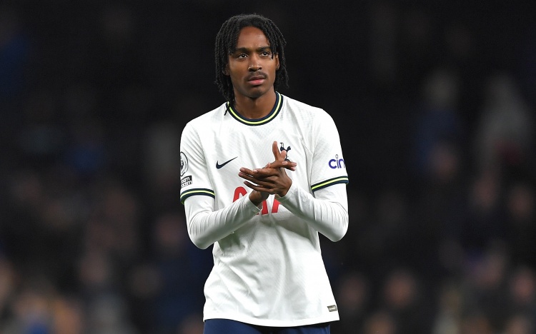 斯賓塞：孫興慜不是大聲呼喊的典型隊長，他更多是以身作則