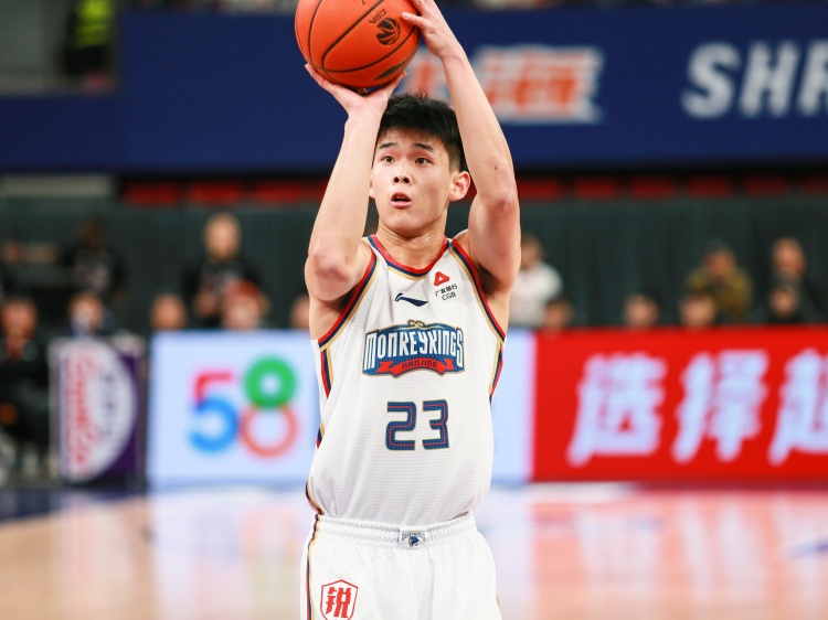 攻擊欲望很強！林葳半場出手14次拿下14分1板1助2斷