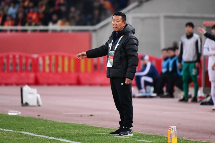 足球報談泰山vs蓉城：韓國教練斗法是看點，泰山三殺蓉城靠防反