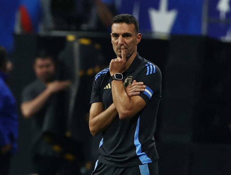 阿根廷總統稱贊球隊：感謝國家隊帶來這個充滿歡樂的夜晚！