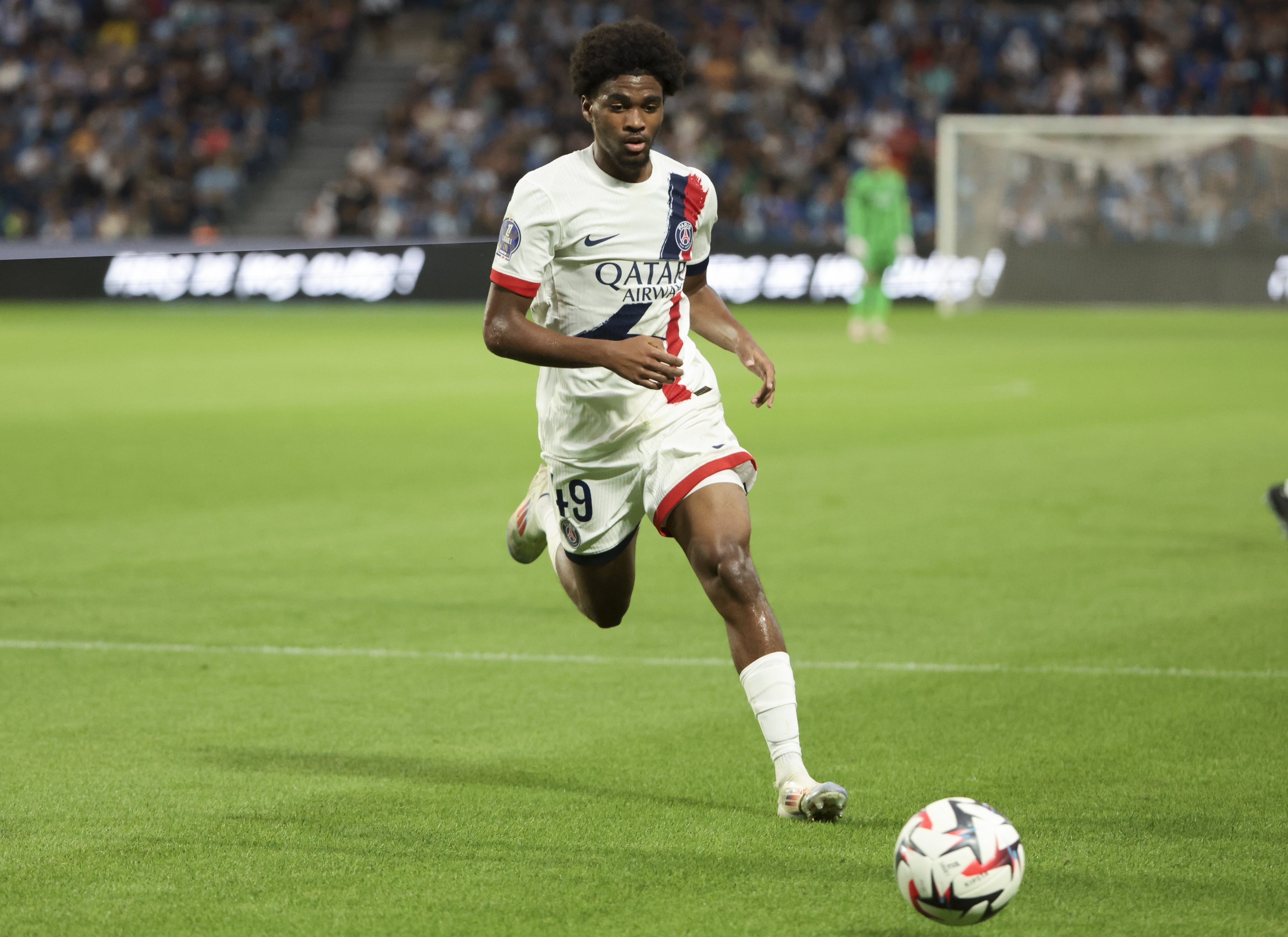 姆巴耶談巴黎6-1逆轉(zhuǎn)：對勝利感到很高興，布拉德利助我進球