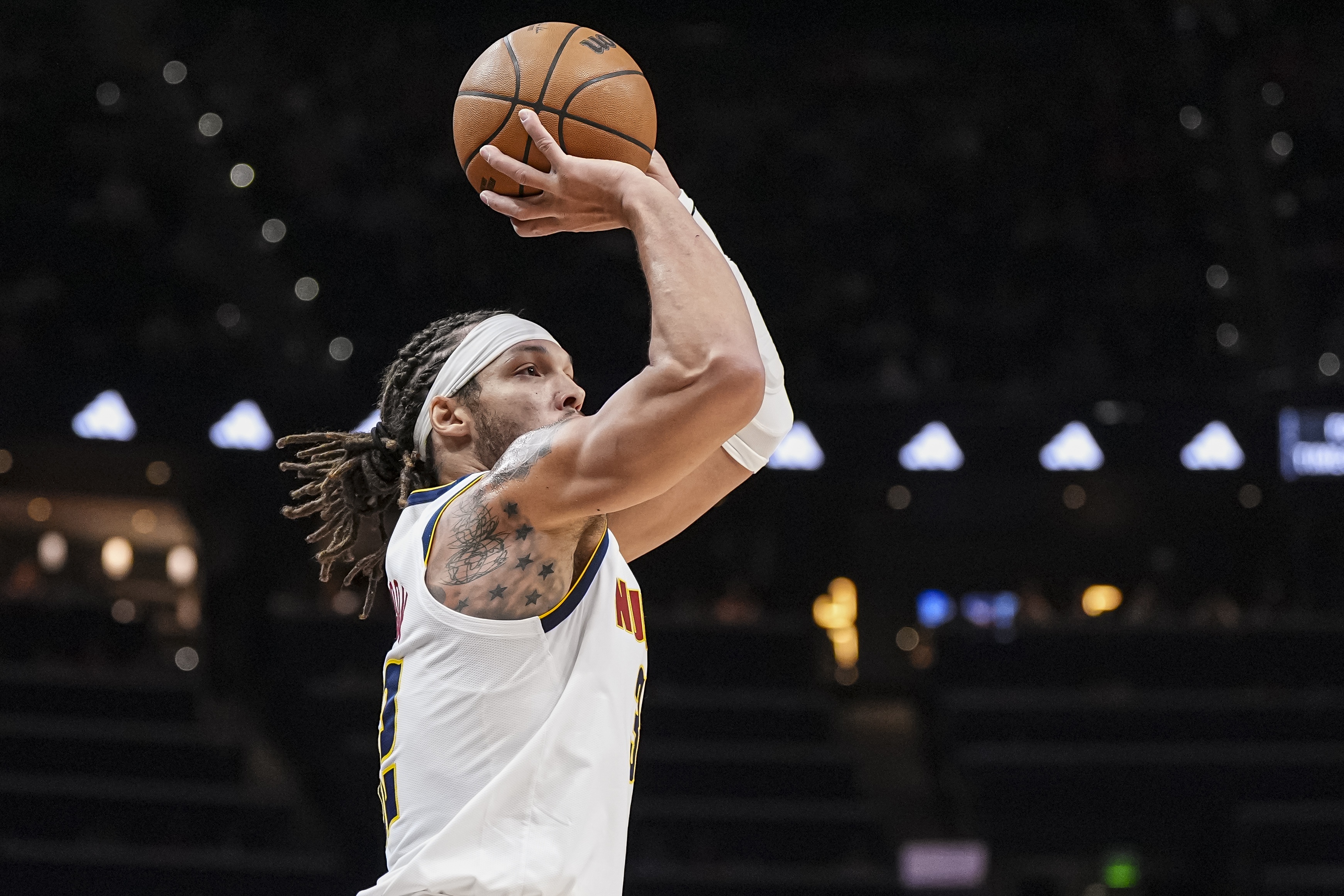 投射大年！阿隆-戈登本賽季中距離&三分&罰球命中率均生涯新高