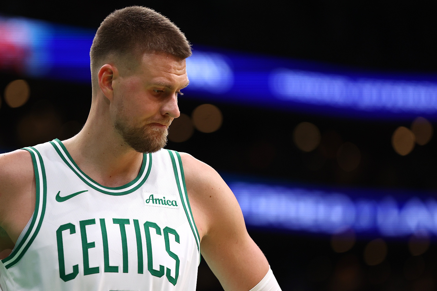 波津：大家在賽季尾聲仍努力戰(zhàn)斗 這多虧了教練組灌輸?shù)奈幕?></div>
                <div   id=