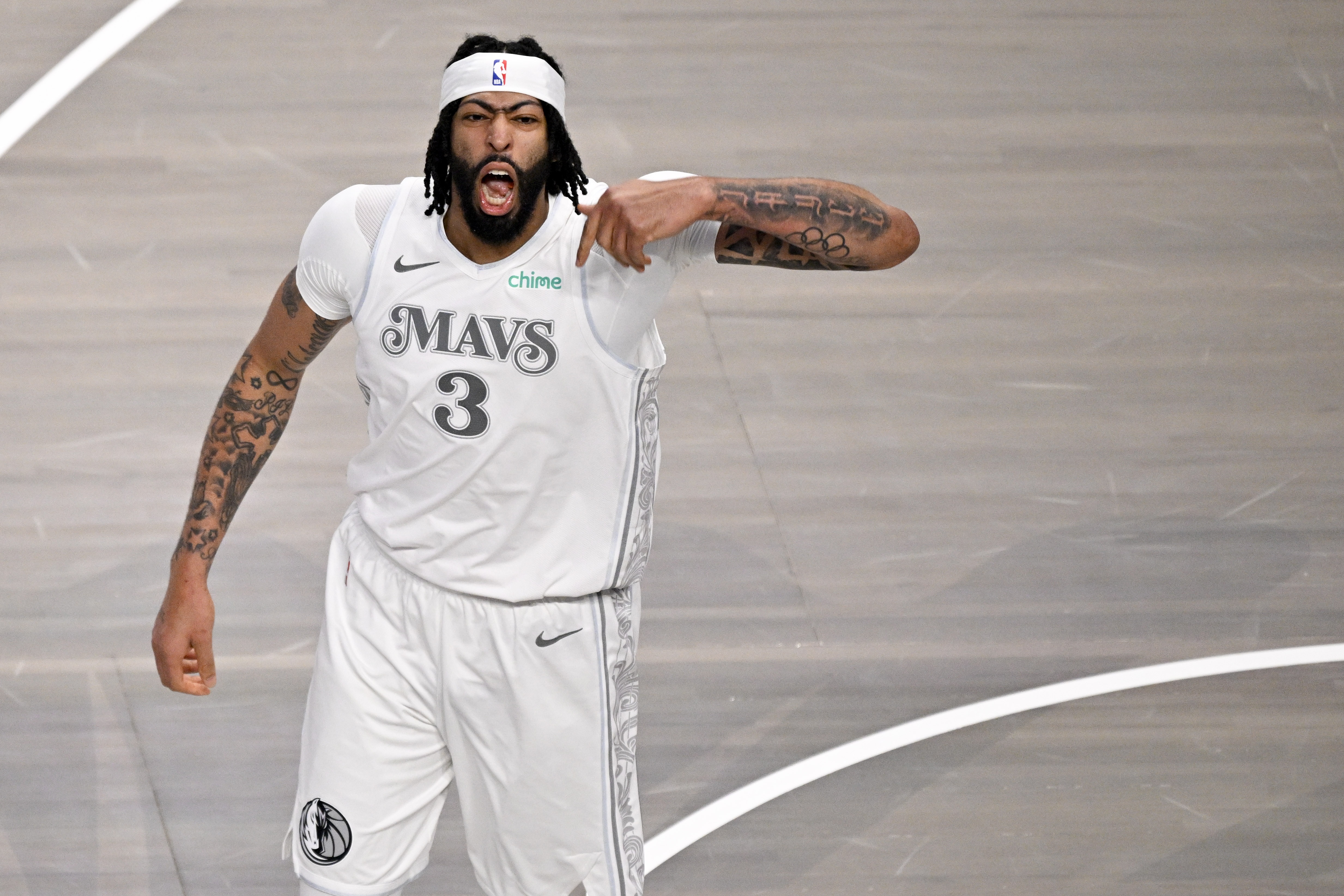 濃眉19中5！基德：他還在找回節奏 重要的是球隊展現出了戰斗意志