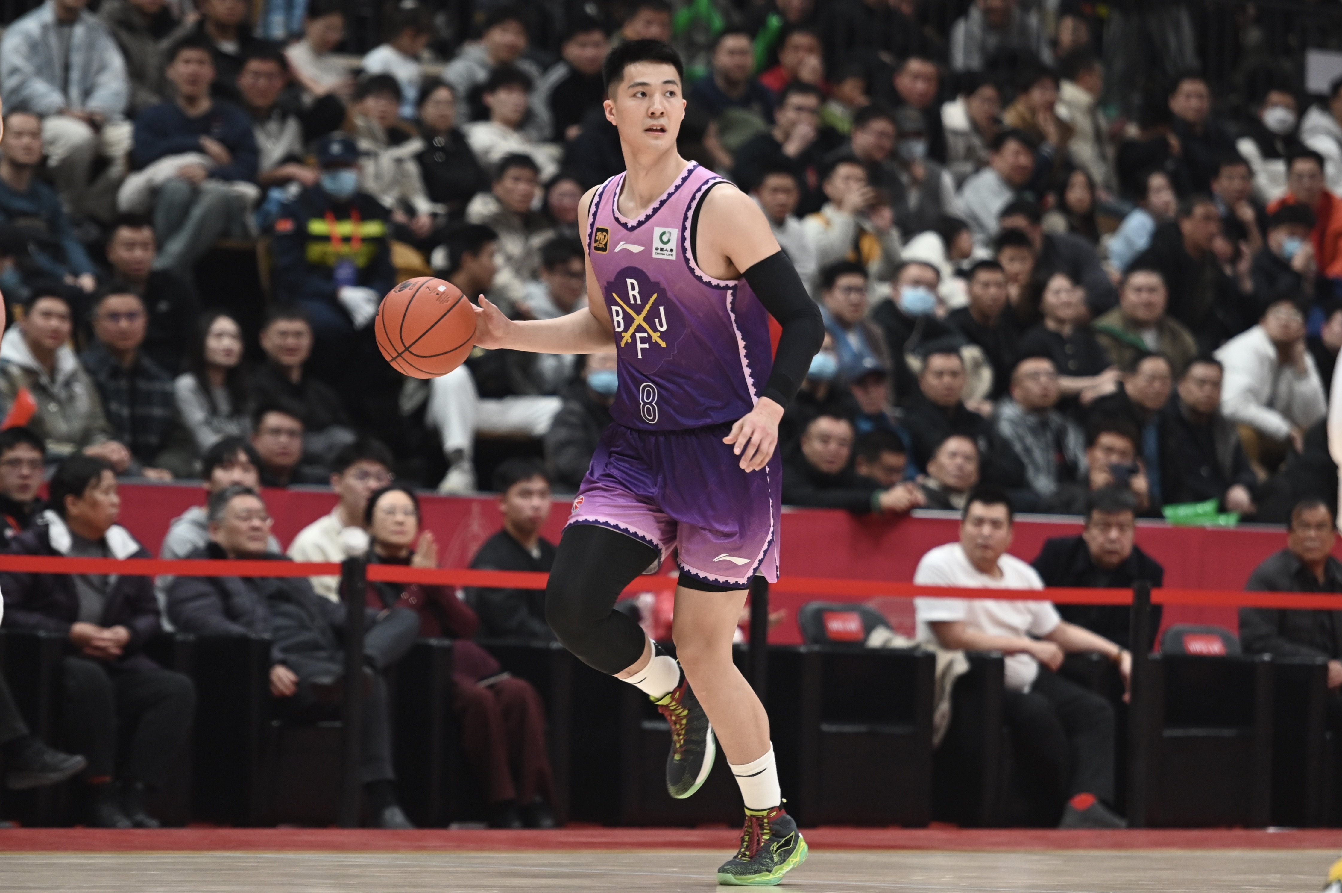 打得不錯！朱松瑋半場6中3&三分2中1拿7分&搶下7個籃板