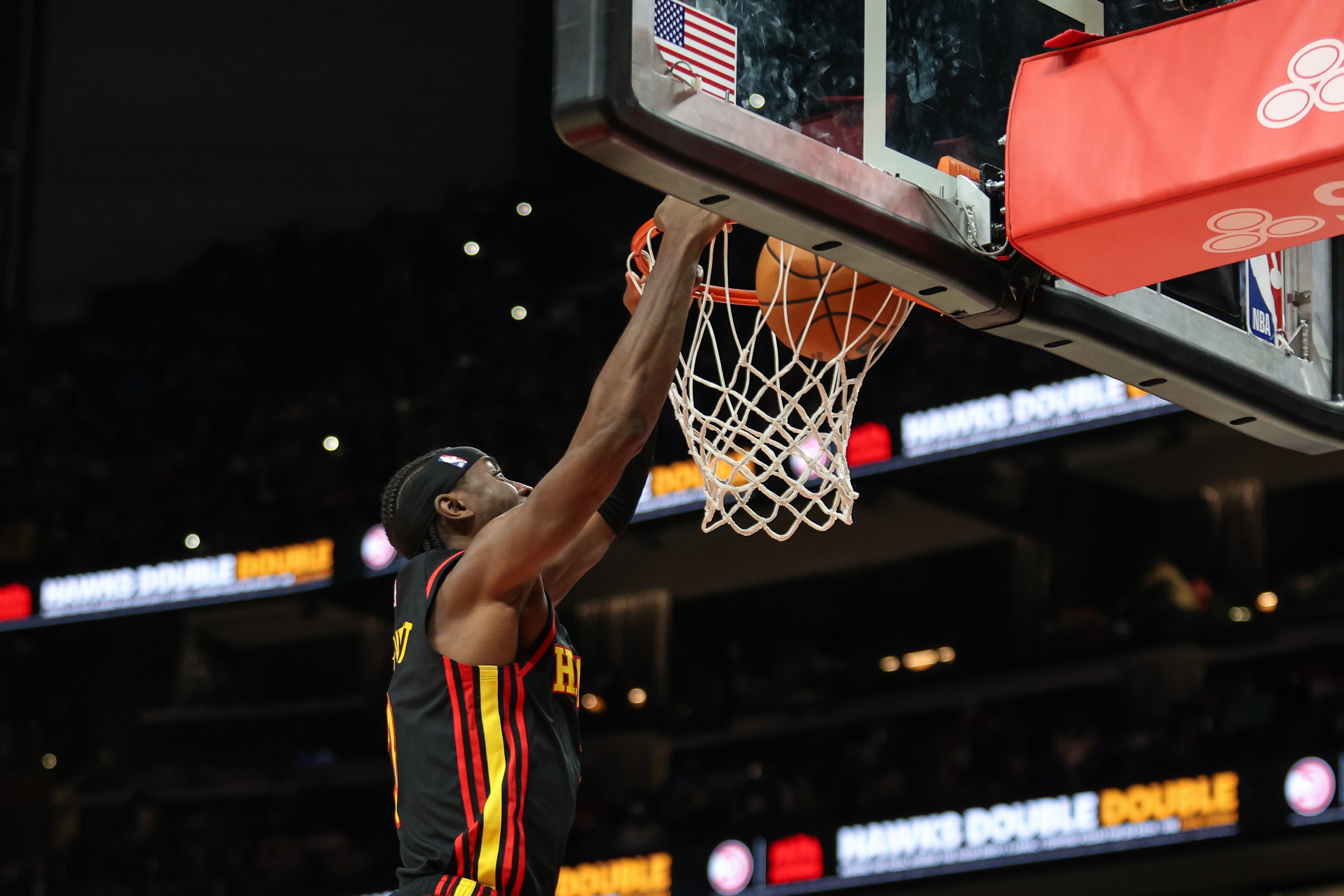 勒韋爾：我們不能被對手的聯防拖慢節奏 想太多會自亂陣腳