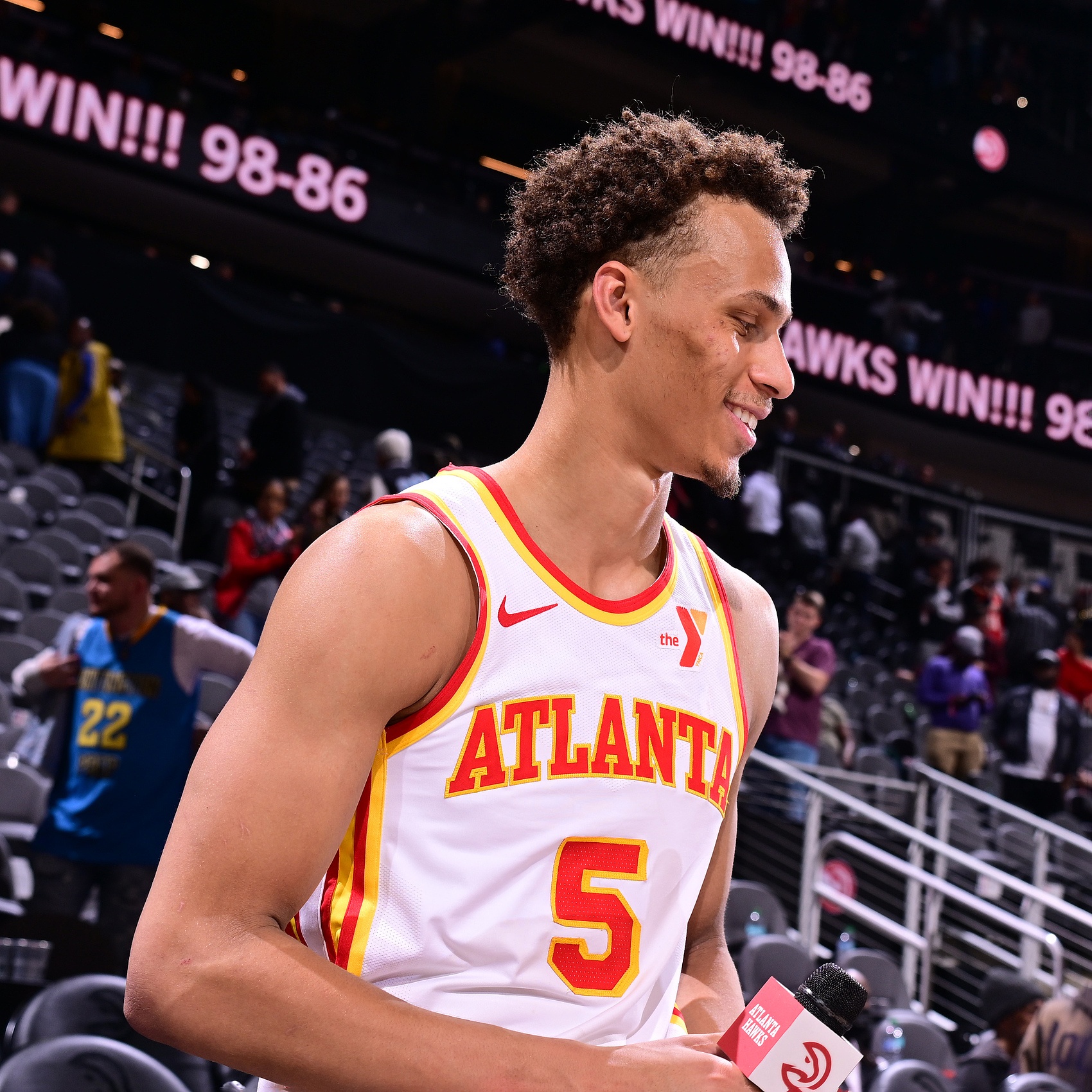 攻防兼備！丹尼爾斯近5場場均15分7.4板6.6助3.8斷 真實命中率61%