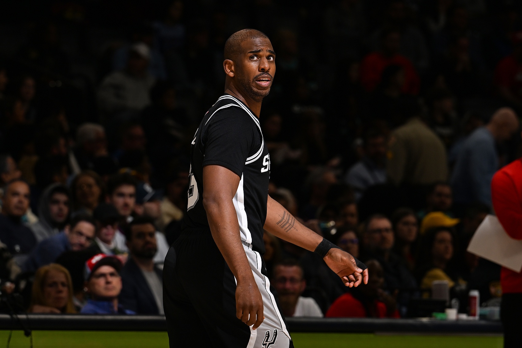 正負值-21最低！保羅半場2記三分拿到6分2助出現3失誤