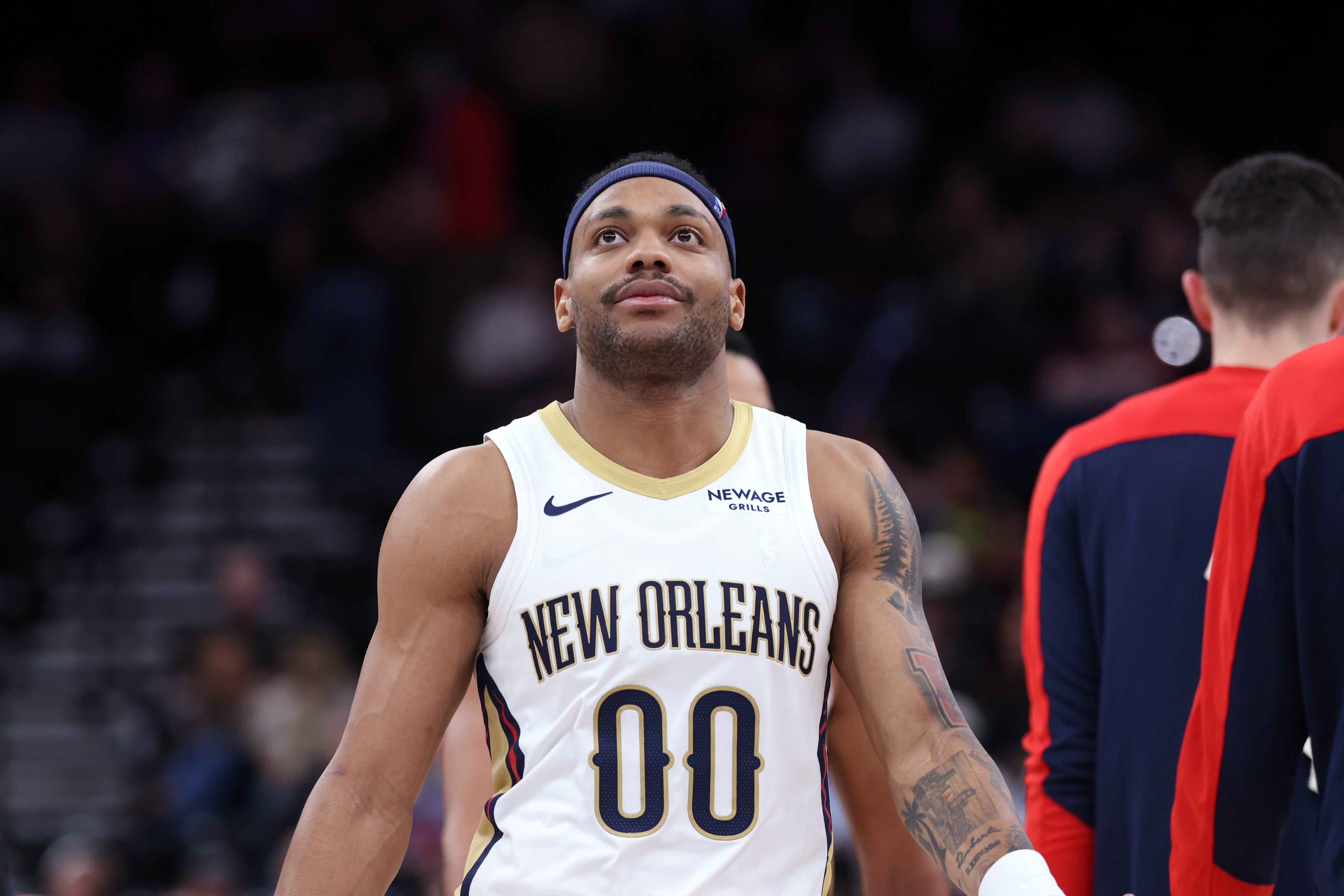 沒有一點(diǎn)手感！布魯斯-布朗半場僅6中1拿到2分 另有8板2助