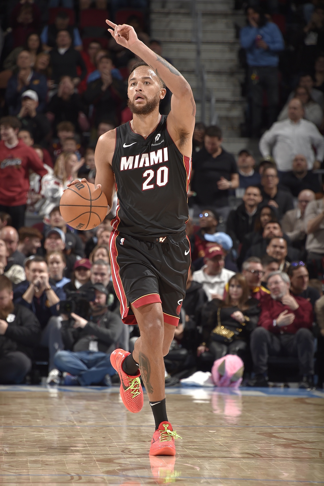 效率很高！李凱爾6投4中拿到10分4籃板3助攻1搶斷 正負值+14