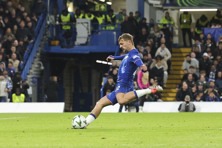 霍爾：18歲和萊斯特城簽職業合同時，是我這一生中最美妙的時刻