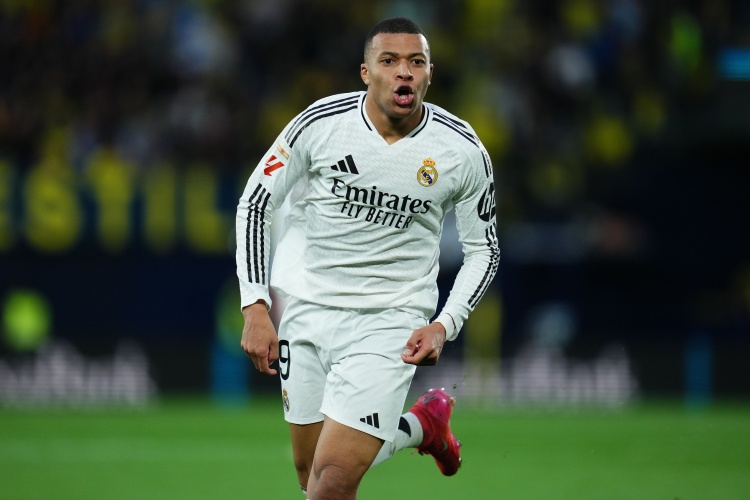 隊報：姆巴佩若想競爭金球，仍要面對多項個人和集體榮譽的挑戰(zhàn)