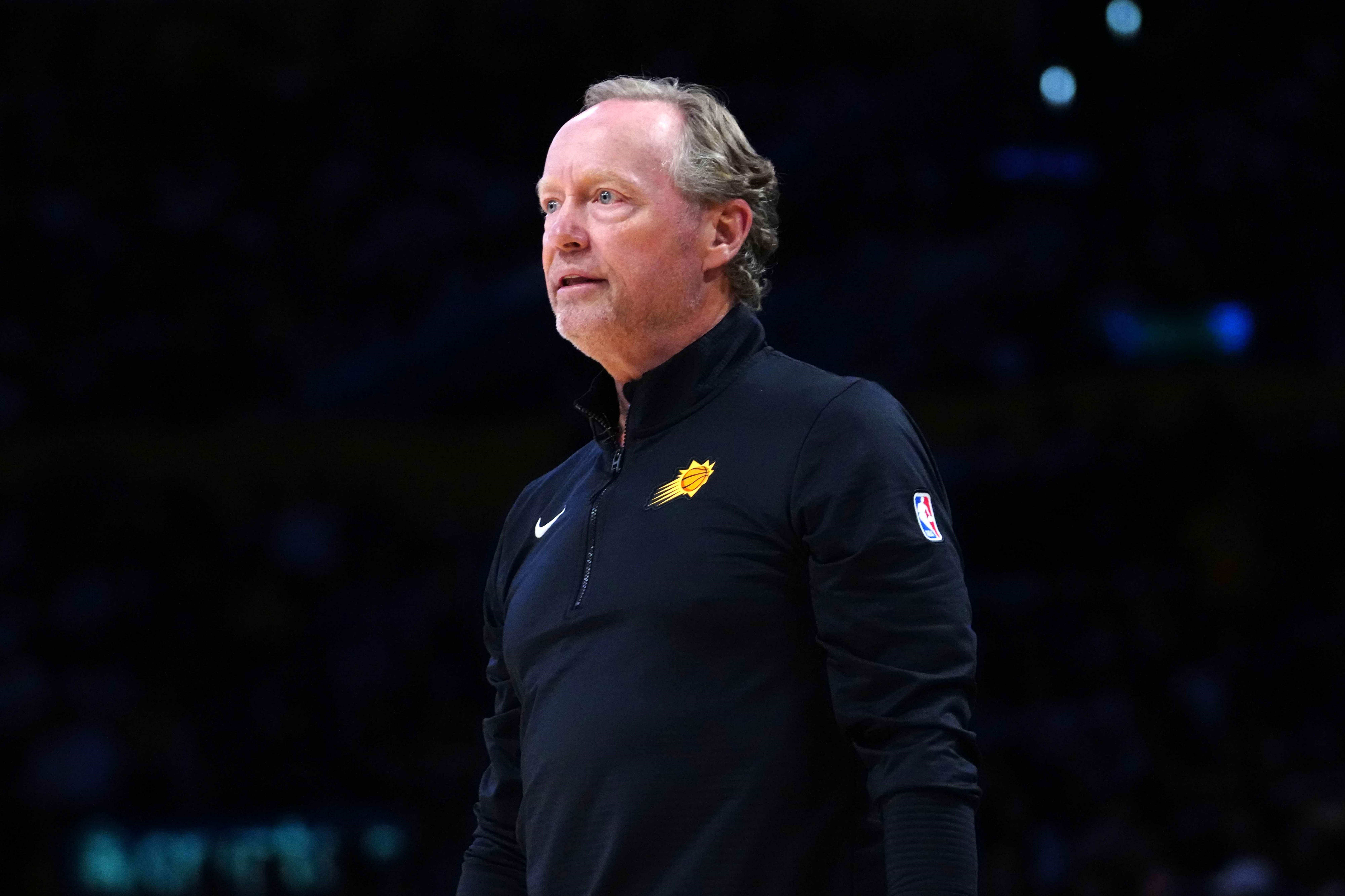 布登霍爾澤：今晚很糟糕 我們得想辦法扭轉局面 重回連勝的節奏里