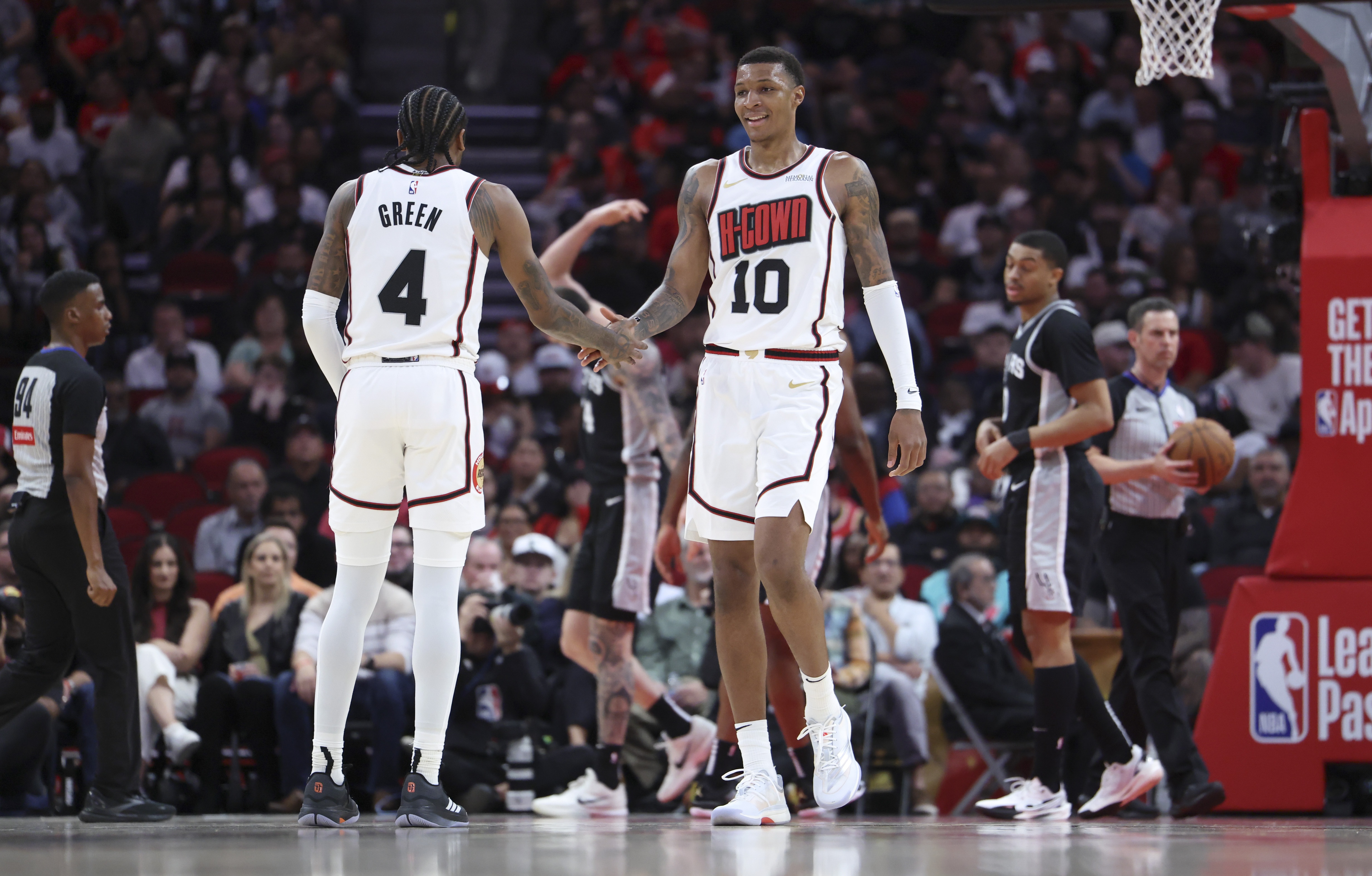 小賈巴里：對方必須派兩個(gè)人防杰倫-格林 他讓我打得輕松許多