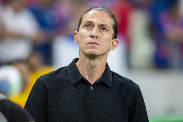 奧萊報：費利佩-路易斯拒絕執(zhí)教巴西隊，他只想專注于弗拉門戈