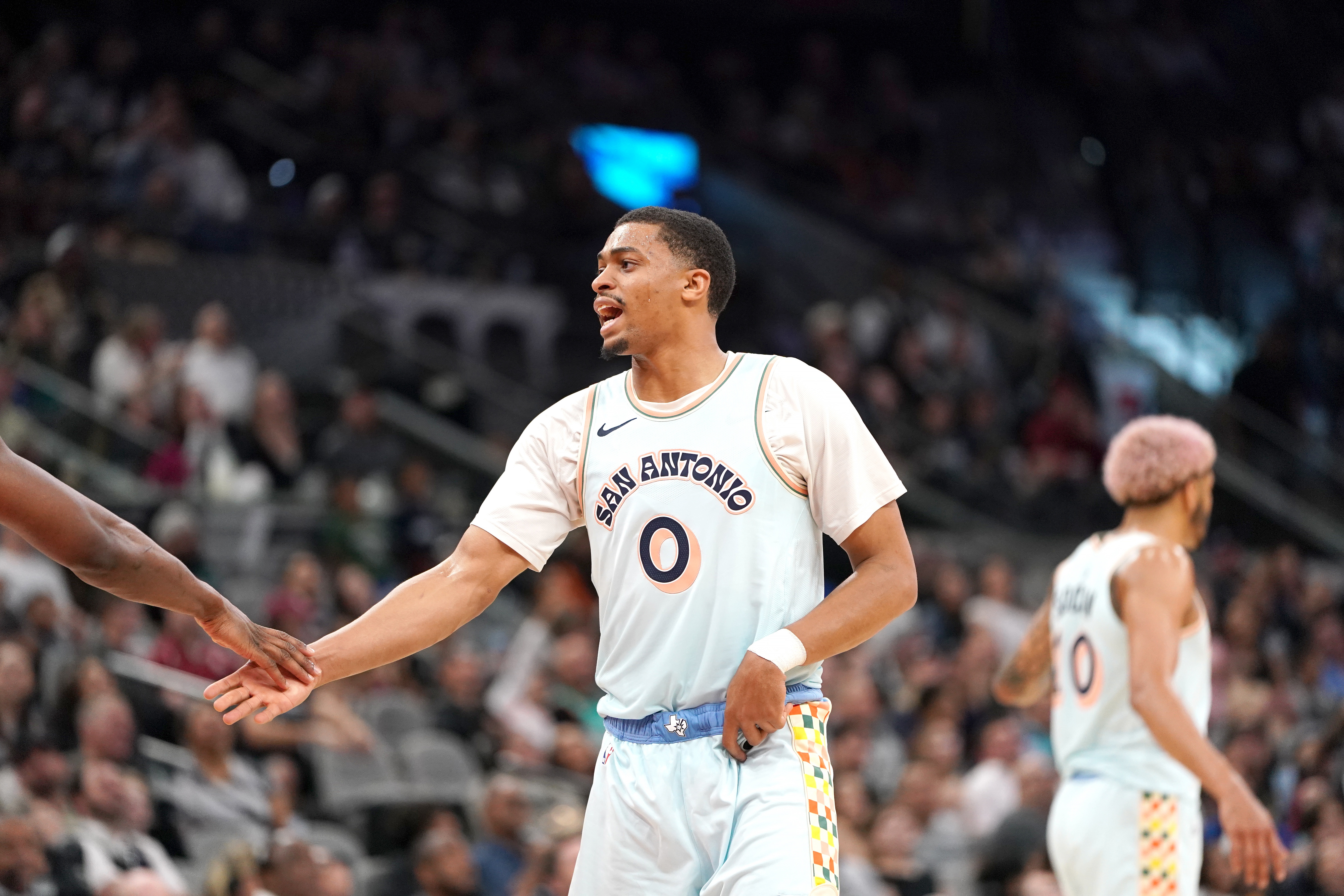 盡力了！凱爾登12中9高效拿下23分6板3助