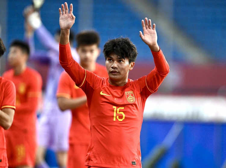 東體：蒯紀聞隨海港出征青島，俱樂部對其有既定計劃