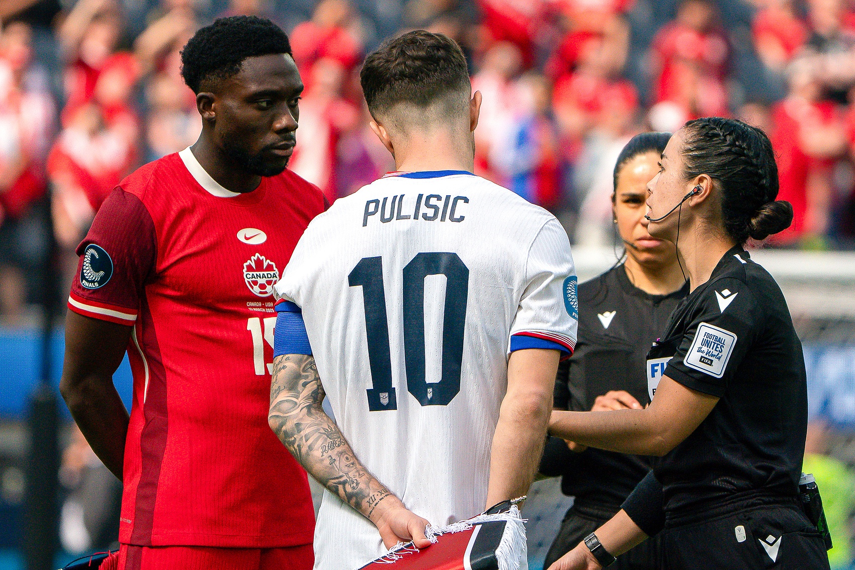 經紀人：我覺得阿方索受到了加拿大教練的壓力，不得不首發