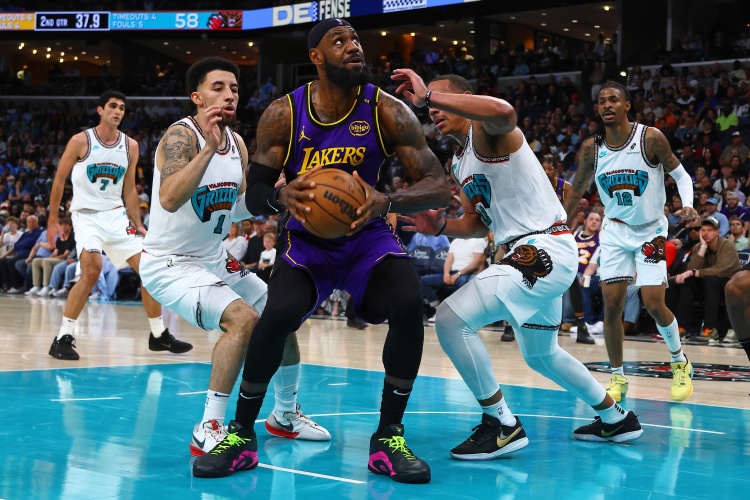 三瓶毒藥！東詹里同場皆至少25分8助 湖人三核驅動啃下關鍵卡位戰