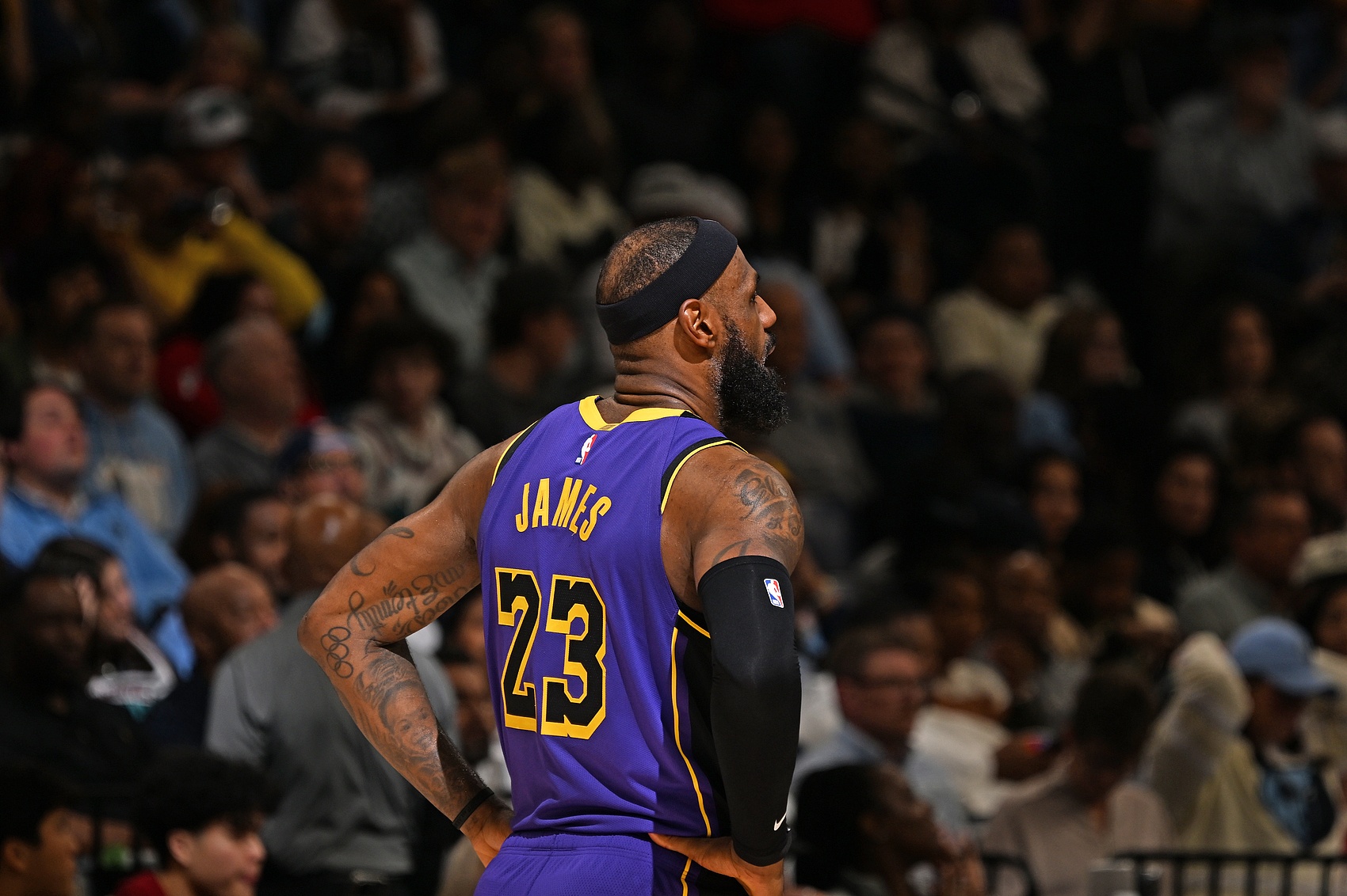 詹姆斯生涯總蓋帽數達到1147次 追平鮑勃-麥卡杜&并列歷史第74